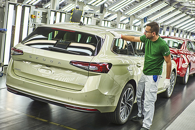 V Bratislavě vyrobili první superb. Na lince nahradil nejmenší škodovku