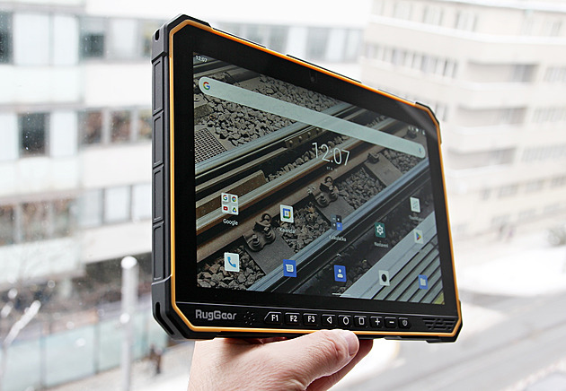 Tomuto tanku mezi tablety snadno dodáte novou energii bez nabíječky