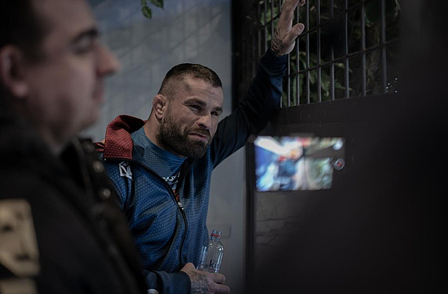 VIDEO: Mladej a třeplej. Bylo mi jedno, jestli se dožiju zítřka, říká Vémola