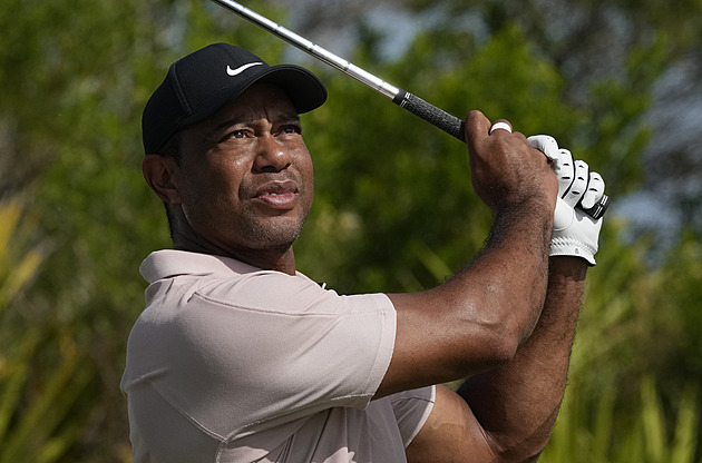 Woods se na Bahamách vrátil ke golfu po sedmiměsíční pauze