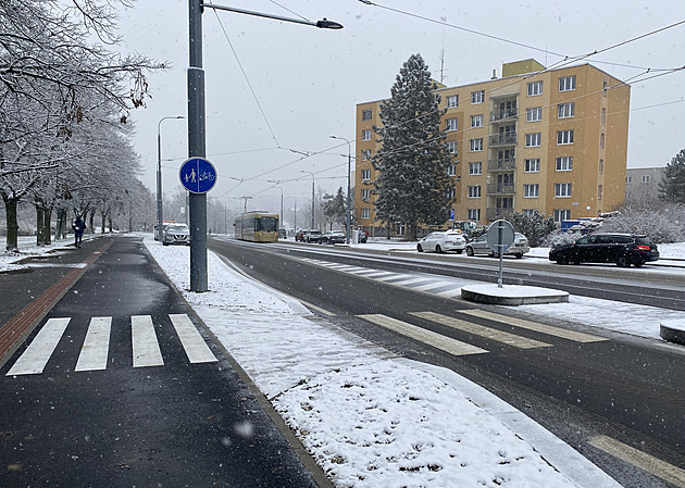 Skončila oprava kolejiště na Skvrňanech, zastávky už nejsou v oblouku