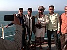 Hútíové unesli lo Galaxy Leader. Pro Jemence je nyní turistickou atrakcí