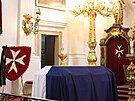 V malostranském kostele Panny Marie pod etzem zaalo rozlouení s Karlem...