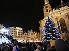 Slavnostn� rozsv�cen� v�no�n�ho stromu na n�m�st� Republiky v Plzni (3....