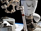 Lo Crew Dragon C206.3 Endeavour dokující u ISS v dubnu 2022 bhem mise Ax-1