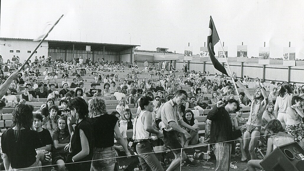 Rok 1990 a pokus o �eskoslovenský Woodstock