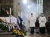 M�e v katedrále svatého Víta, Václava a Vojt�cha na posledním rozlou�ení s...