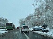Nehoda na 12. kilometru D10 ve směru na Prahu.
