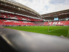 Red Bull Arena v Lipsku, kde etí fotbalisté nastoupí k úvodnímu utkání...