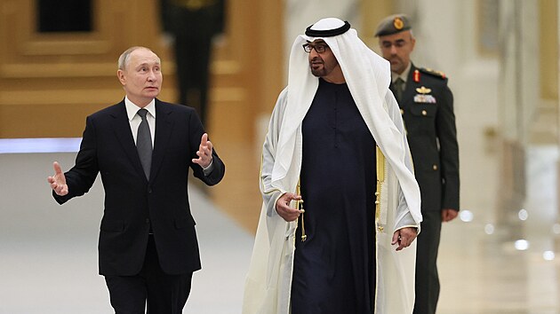 Rusk dikttor Vladimir Putin a prezident SAE Muhammad bin Zajd Nahajn v Ab Zab (6. prosince 2023)