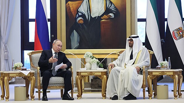 Ruský diktátor Vladimir Putin a prezident SAE Muhammad bin Zajd Nahaján v Abú Zabí (6. prosince 2023)