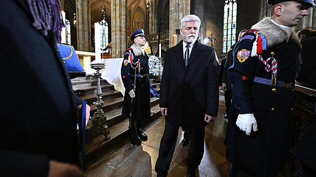 Prezident Petr Pavel na poslednm rozlouen s bvalm ministrem, poslancem, sentorem a hradnm kanclem Karlem Schwarzenbergem. (9. prosince 2023)
