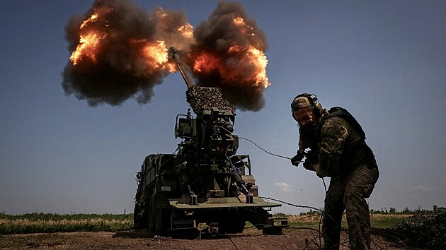 Ukrajinci nadle potebuj v boji proti ruskm okupantm dodvky zbran a munice.