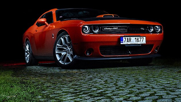 Dodge Challenger