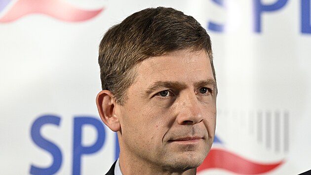 Bývalý pedseda Svobodných Petr Mach vstoupil do SPD a povede kandidátku SPD a Trikolory do europarlamentu, kde ji jednou psobil.
