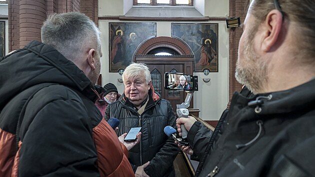Pesunut sochy arcibiskupa Rudolfa na Mrov nmst zahjilo oslavy vro oslav 195. vro vtkovickch elezren. Zastnil se jej i souasn f firmy Jan Svtlk.