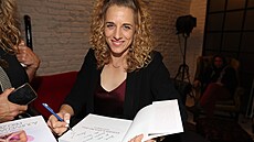 Zuzana Klingrová je autorkou knihy Ájurvéda a jóga pro eny.