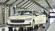 V Bratislav� odstartovala sériová produkce nové �kody Superb.