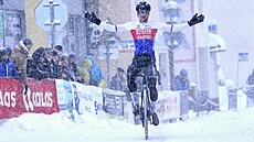 Michael Boro vítzí v závod domácího cyklokrosového poháru v Hlinsku