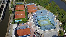 Letecký pohled na areál tenisového klubu I. ČLTK