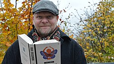 Nová kniha Pavla Brycze se skládá ze tí hokosladkých erných novel.