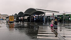 Brnnský autobusový terminál naproti hotelu Grand nejspí u v roce 2026 osií...