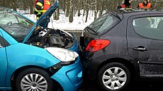 Nehoda autobusu, dodávky a tří osobních vozidel u Odravy na Chebsku (5....