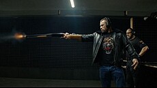 Celove�erní dokument Karlos mí�í do kin