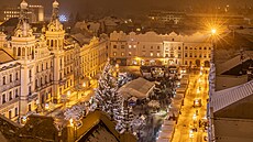 P�edváno�ní Pern�týnské nám�stí v Pardubicích