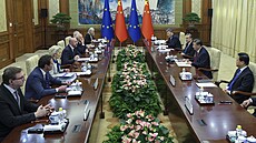 �ínský prezident Si �in-pching b�hem setkání s �elnými p�edstaviteli Evropské...
