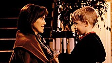 Catherine O�Hara a Macaulay Culkin ve filmu Sám doma (1990)