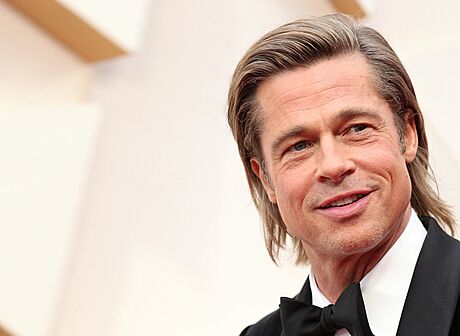 Brad Pitt na pedávání Oscar v Los Angeles.
