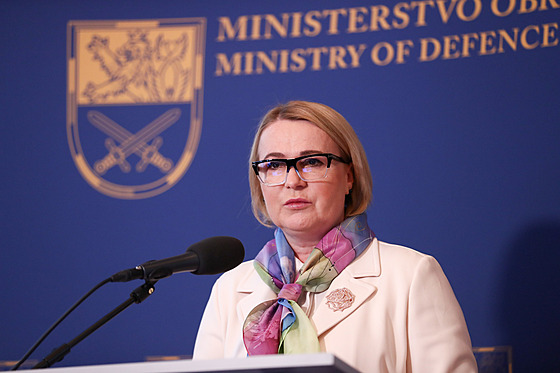 Ministryn obrany Jana ernochová.