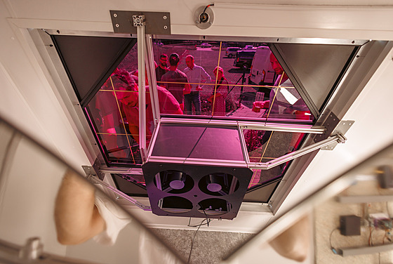 V argentinské observato�i Pierra Augera vyu�ijí nové teleskopy na m��ení, odkud p�ilétají vysokoenergetické kosmické �ástice.