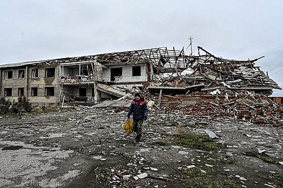 Ruské stely zasáhly obytné budovy v ukrajinské Odse. (14. prosince 2023)