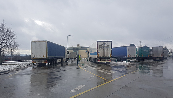Dálni�ní parkovi�t� u Rozvadova na Tachovsku
