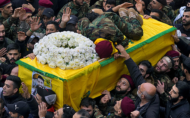 Izrael zabil vysokého velitele Hizballáhu, ten v reakci odpálil stovku raket