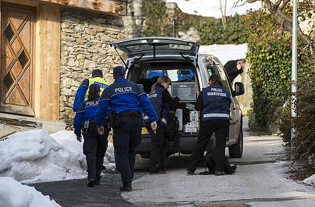 Střelec ve švýcarském Sionu zabil dva lidi, policie spustila pátrací operaci