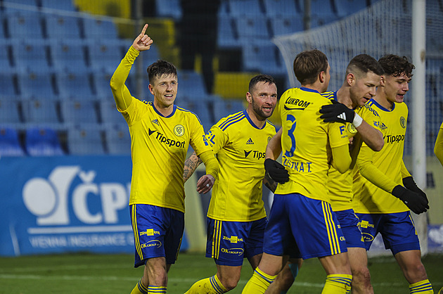 Zlín - Hradec Kr. 4:0, poločasová smršť, dvěma góly se blýskl Žák