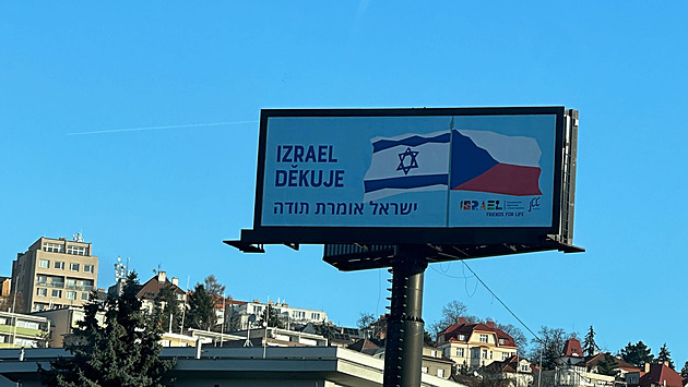 Izrael děkuje. Ambasáda poslala vzkaz pomocí billboardů v Praze i na dálnici