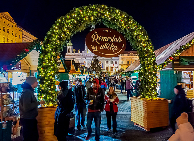 Vánoní trhy obsadily námstí Pemysla Otakara II. v eských Budjovicích.