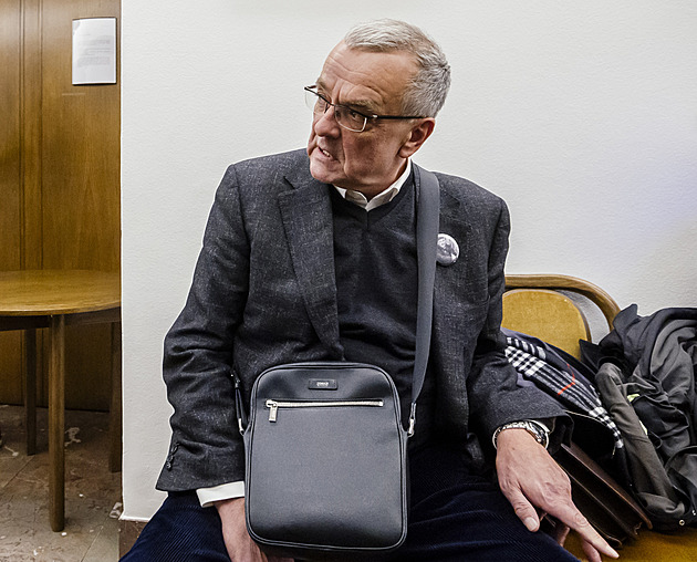 Kalousek má šanci na restart politické kariéry. Otázkou je, zda TOP 24 nezůstane ve volbách těsně „pod čarou“