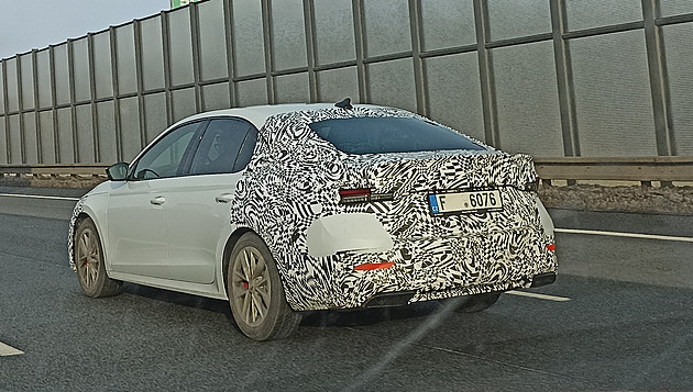 AUTOVIDEA ROKU: Na Škodovku se dotahují náklaďákové vynálezy Made in Czech