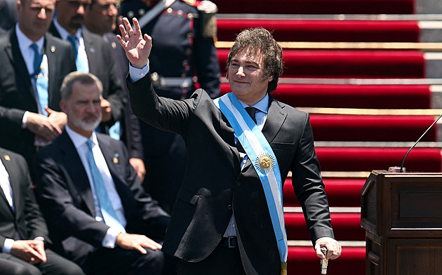 Prezident podává Argentincům hořkou pilulku. Léčbu nejvíc odnesou ti obyčejní