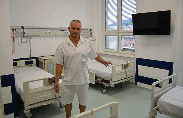 Moderní pokoje i protiskluzové podlahy. Vary mají nové ortopedické oddělení