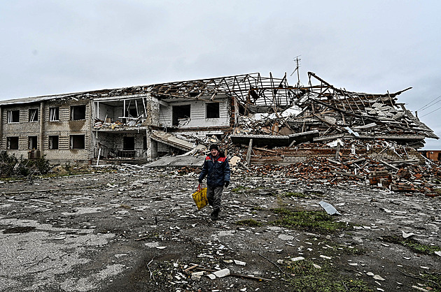 Ukrajina zničila čtrnáct ruských dronů, pokračují boje v Doněcké oblasti