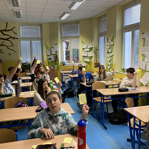 Proč se na internetu lže, pane učiteli? Sedmáci si vyzkoušeli mediální gramotnost