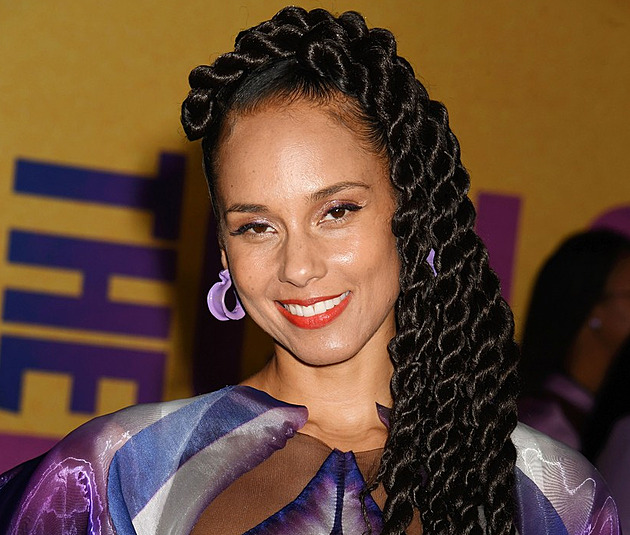 Přibývající věk kráse pomáhá, míní zpěvačka Alicia Keys