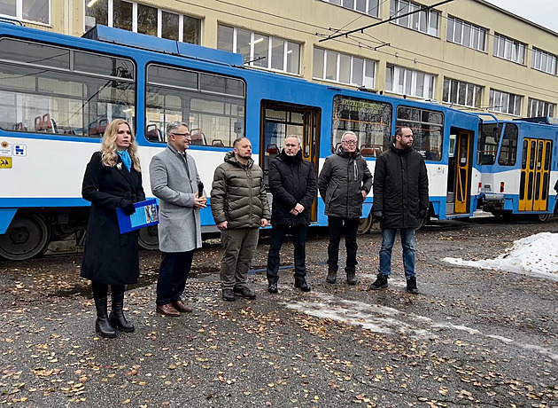 Na Ukrajinu míří ostravské tramvaje, pomůžou obnovit tamější dopravu