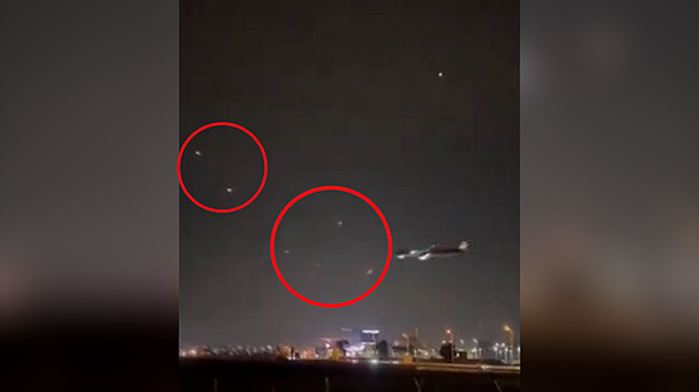 VIDEO: Letadlo v Izraeli přistávalo za raketové palby, Iron Dome se činil